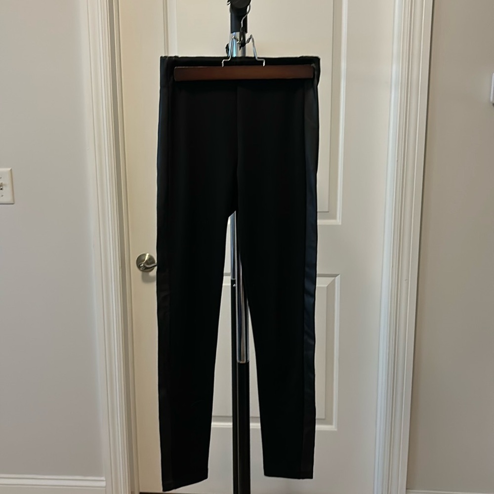 Guess leggings with faux leather sides